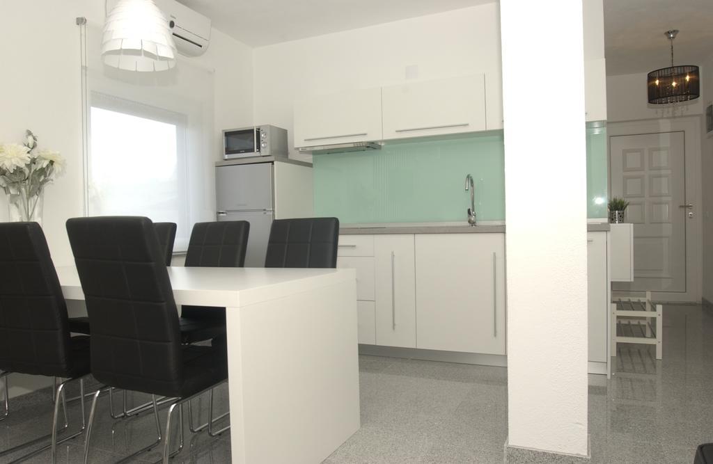 Casa Vito Apartment Nin Room photo